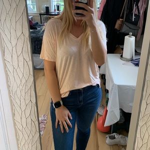 American Eagle Peach Tee Size Medium